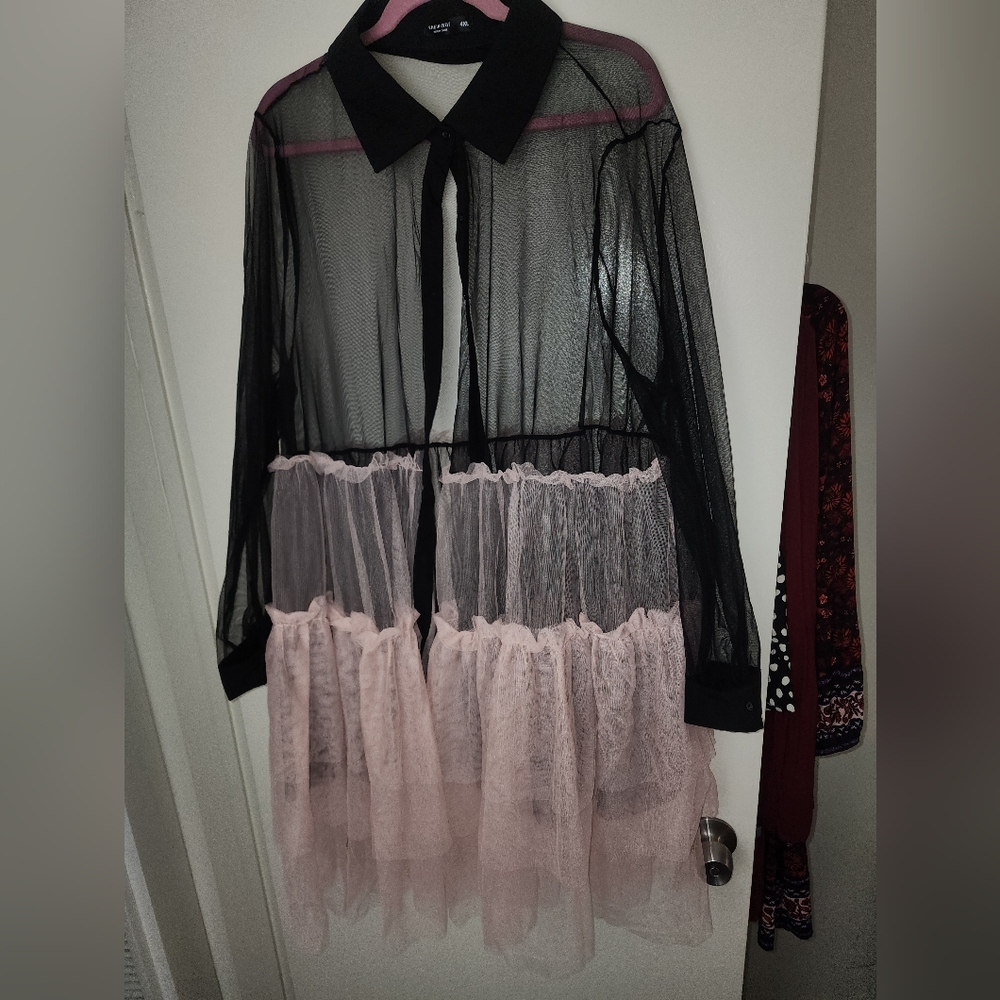 Shein Curve 4XL pink and black long sheer duster dress or light jacket.